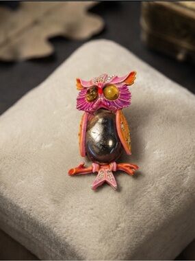 Vintage Arthur Pepper neon jelly belly owl brooch